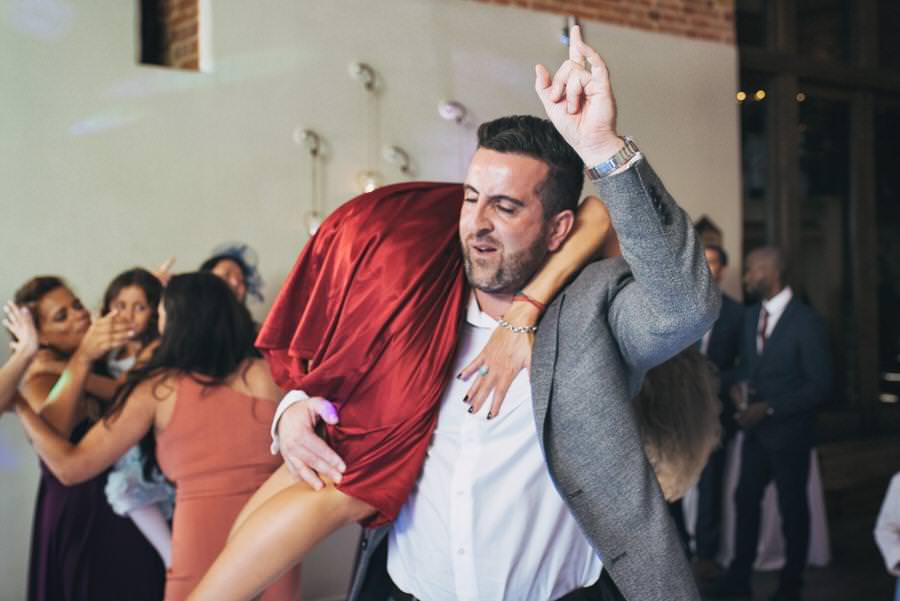 wedding-reception-dance-floor-photography00022
